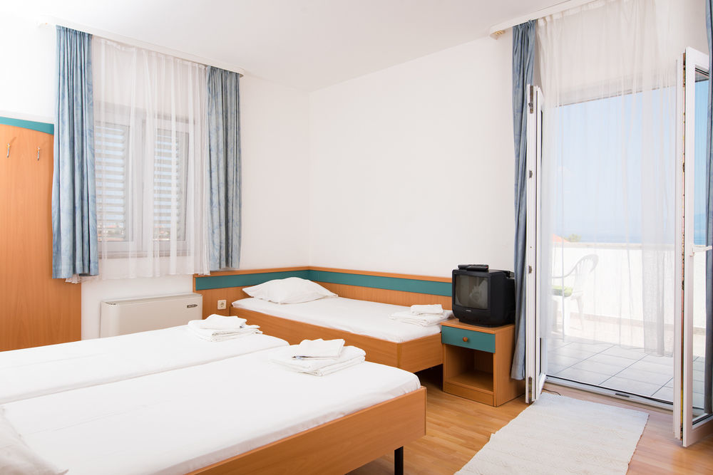 סופטאר Downtown Private Rooms Mandic מראה חיצוני תמונה
