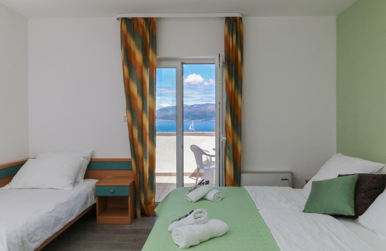 סופטאר Downtown Private Rooms Mandic מראה חיצוני תמונה